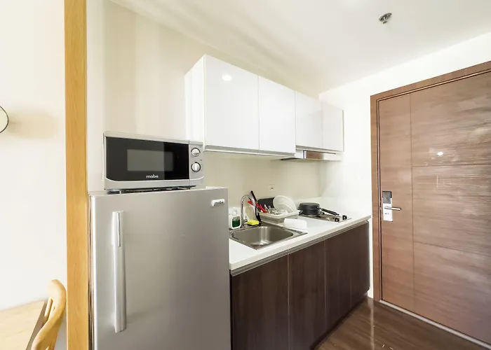 Gemstonebr In Smdc Air Residences Apartment *